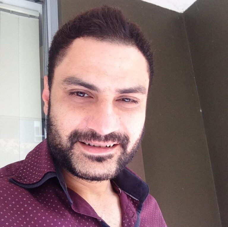 uc_stacked_images_elementor_a7211b2_item1